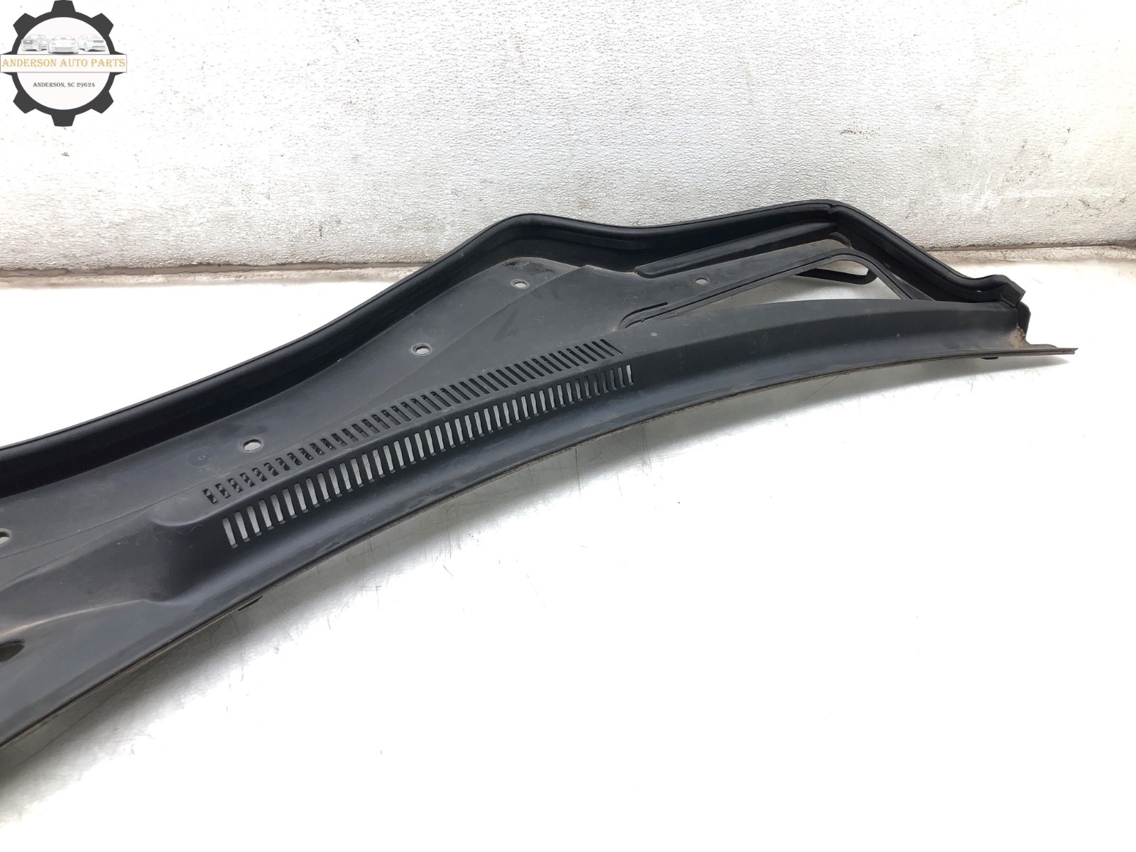 2014-2019 MASERATI GHIBLI FRONT WINDSHIELD COWL COVER PANEL ASSEMBLY OEM