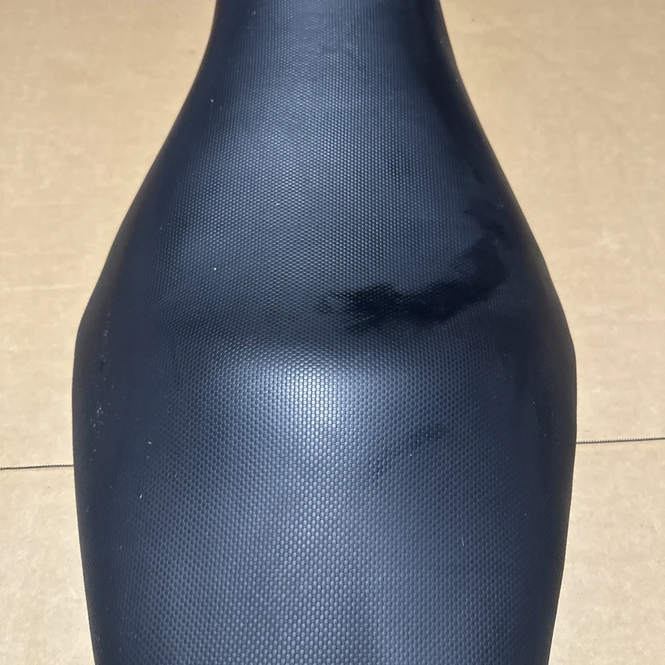 KAWASAKI Z750S ZR750 05-06 OEM BANCO DE ASIENTO / SILLÍN DE ASIENTO 53066-0105 B0081 Foto 3 de 4