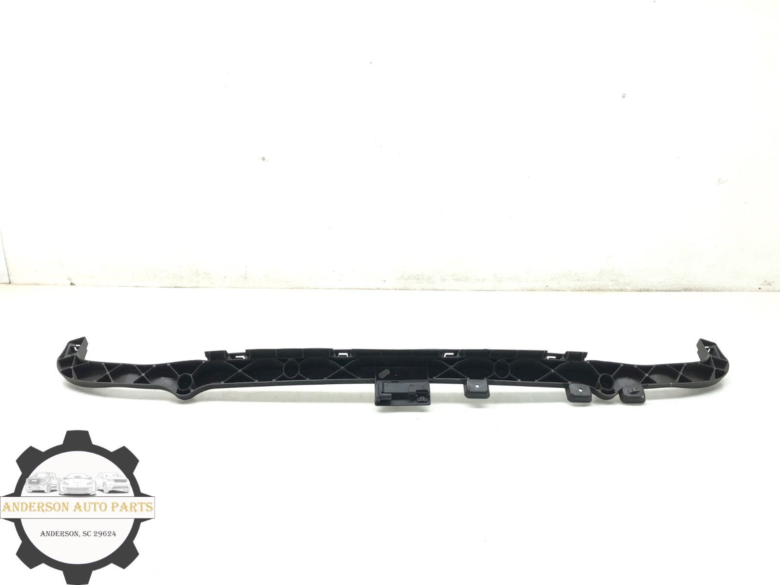 2014-2019 MASERATI GHIBLI REAR BUMPER UPPER CENTER MOUNT BRACKET OEM