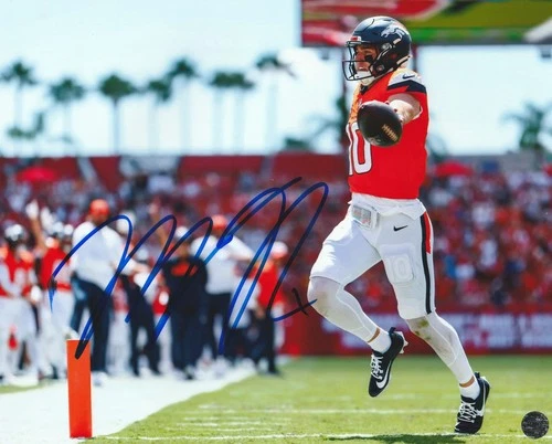 Bo Nix Autographed Signed Denver Broncos 8x10 Photo with COA/Matching Hologram