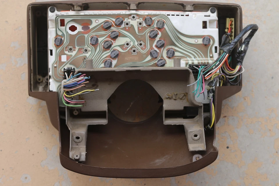 84-88 Pontiac Fiero Speedometer Complete Instrument Cluster Gauges - Image 3 of 4