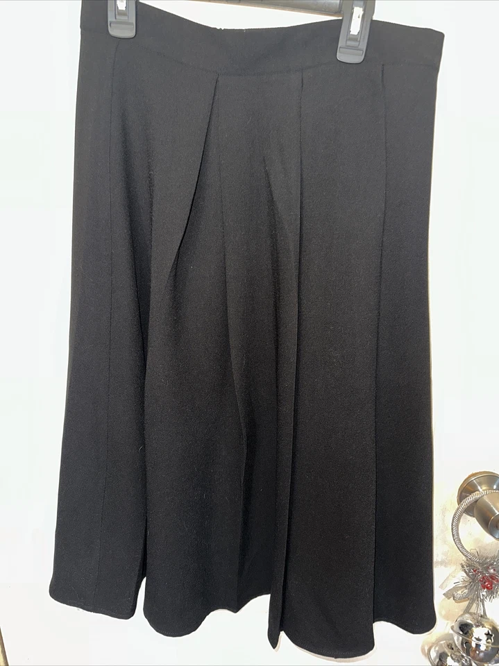 Falda Everly Negra Sólida Cremallera en la Espalda Falda Talla Mediana Hasta la Rodilla Estilo Completo Foto 3 de 4