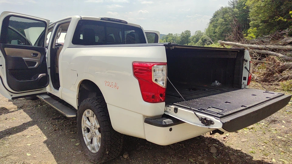 16 NISSAN TITAN XD Pickup Box/bed (crew Cab) (151.6' Wb) Dent Foto 4 de 4