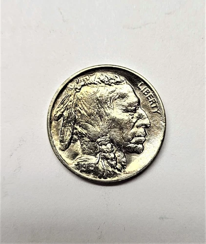 1915-P BUFFALO NICKEL  GEM UNCIRCULATED  SCARCE DATE COIN  BU with LIGHT TONING