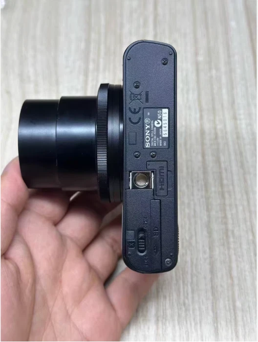 90%NEW-Sony RX100 20.2 MP 3.6 x Compact Digital Camera w/Charger & Card&Battery - Image 4 of 4