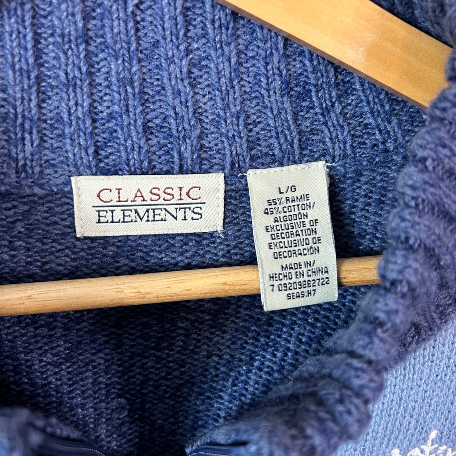 Classic Elements Blue Snowflake Patchwork Full Zi… - image 2