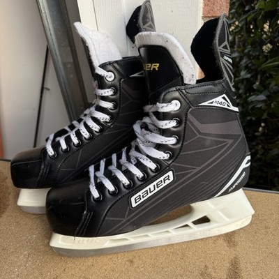 Men s Bauer Supreme S140 Ice Hockey Skates - US Size 10.5 (Skate Size 9R) 