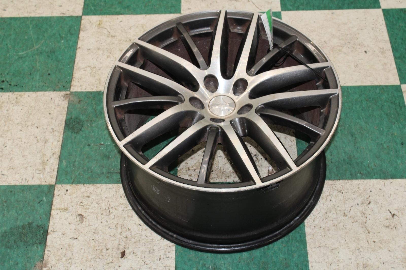 Maserati Ghibli 2014-2017 Rear Right Wheel Silver