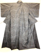 Honba Oshima Tsumugi Elegant Kimono Japanese Wear Pure Silk 7-maruki grade