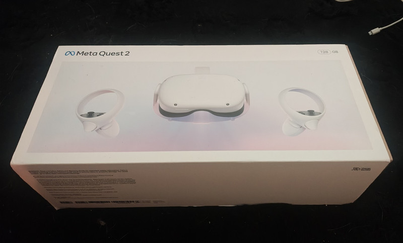 Meta Quest 2 128GB VR Headset, White, 90Hz w/ Controllers and accessories