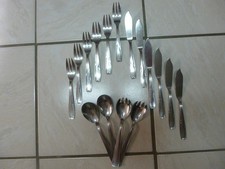 Ménagère ancienne Service à poisson 6 X fourchette et couteau + Couvert à salade