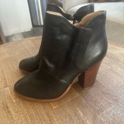 Women's Halogen Black Leather Ankle Boots Booties Size 9.5 - Image 1 of 4