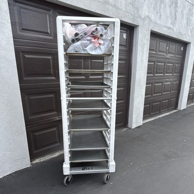 Rubbermaid Enclosed Full Height End Load Multi-Shelf Bakery Rack