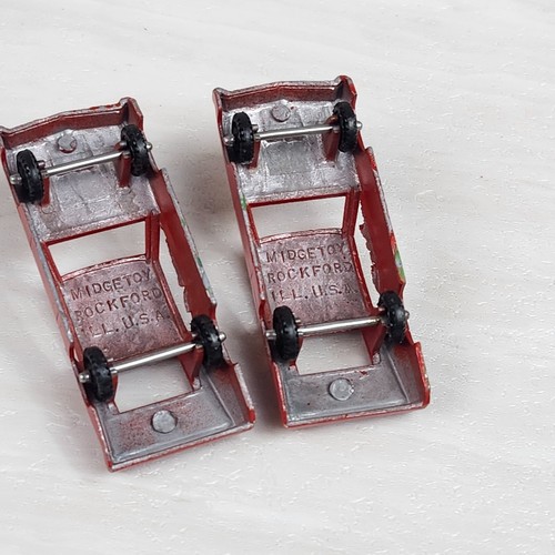 VINTAGE MIDGE TOY 2.5" RED DIE-CAST FIRE ENGINE & CARS - LOT OF 3 - Picture 7 of 7