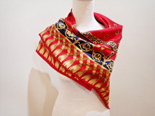 Vintage 100 35" x 35" Scarf