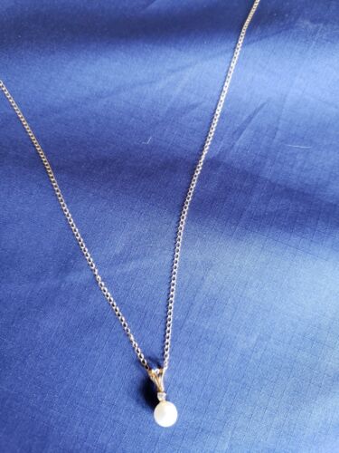 GORGEOUS 14K YELLOW GOLD PEARL & DIAMOND CHIP PENDANT & NECKLACE DAINTY - Picture 2 of 9