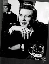 SUPER RARE!! 8x10 VINTAGE YOUNG HANDSOME ALBERT FINNEY PUBLICITY PHOTO!!