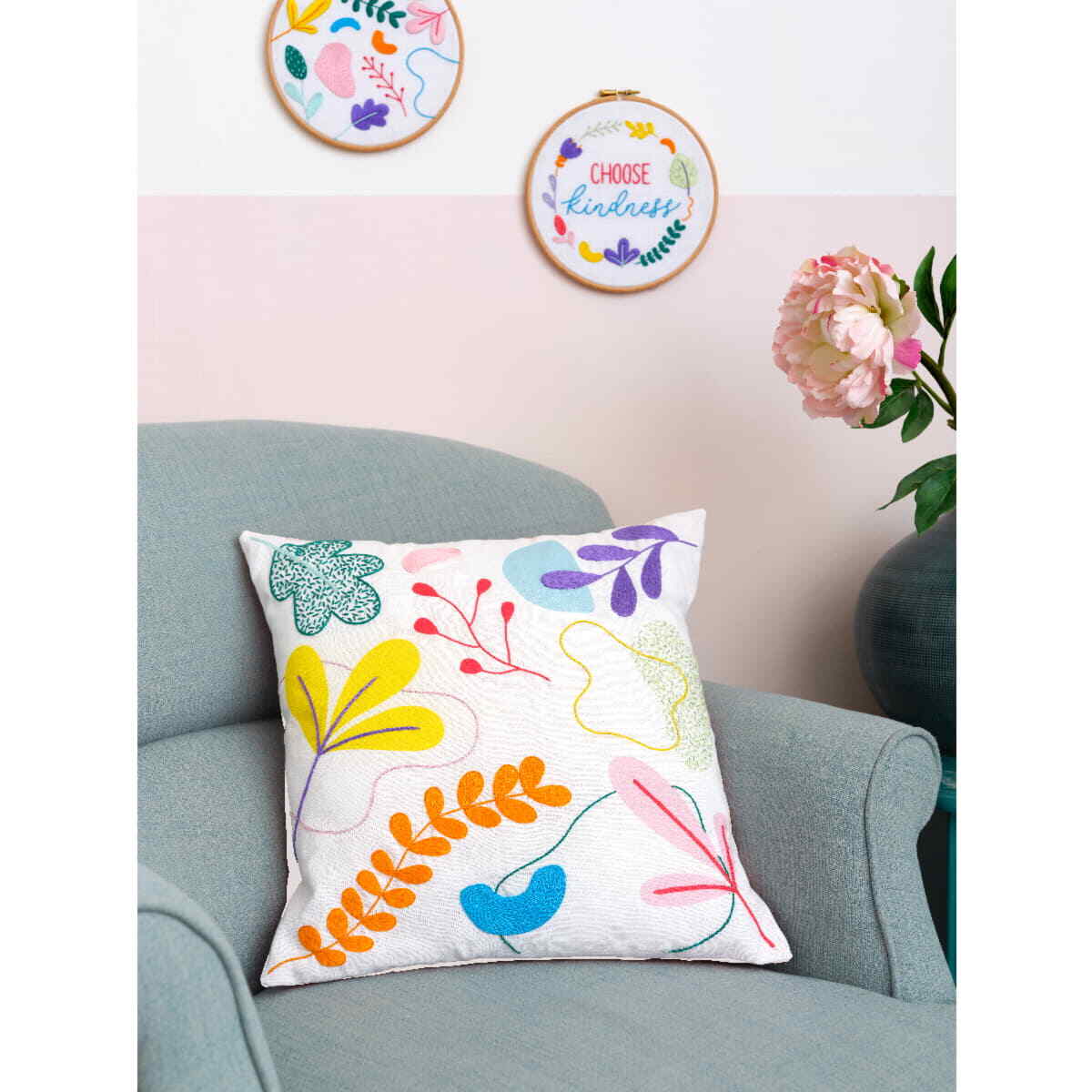 Anchor stamped cushion with cushion back freestyle stitch kit ""Graphic Floral"",