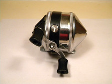 Vintage Zebco 33 metal foot two rivot casting reel Made in USA