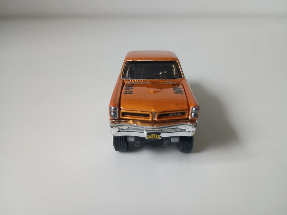  Maisto All Stars 1965 Pontiac GTO Serie II Diecast Collezione Custom Shop 1:64 - Immagine 2 di 4