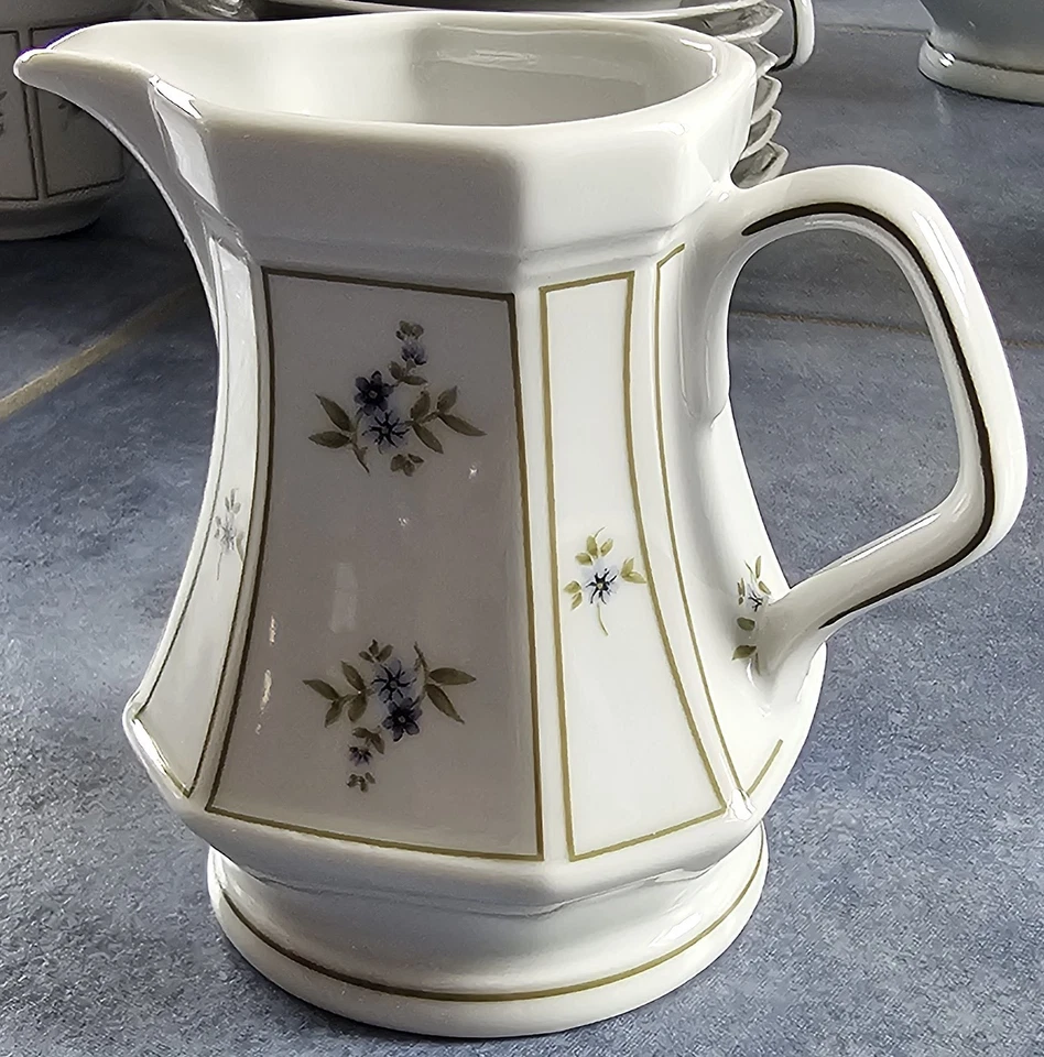 Winterling Marktleuthen Bavaria 38tlg.(12 Pers) Porzellan 1970er Vintage Rarität - Bild 2 von 4