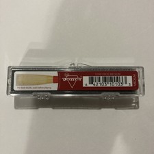 New Jones Standard Oboe Reed 101 Medium - Red in Original Case 101M