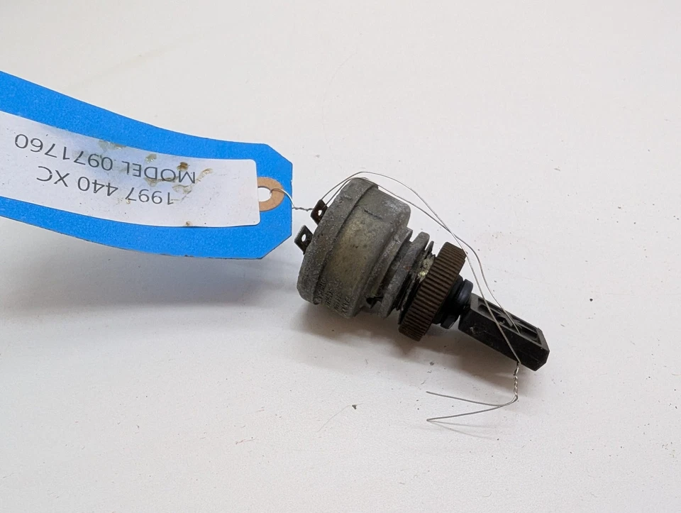 Interruptor de encendido Polaris con llave 2200357 XC 440 1991-2002 Classic Indy Trail Foto 4 de 4