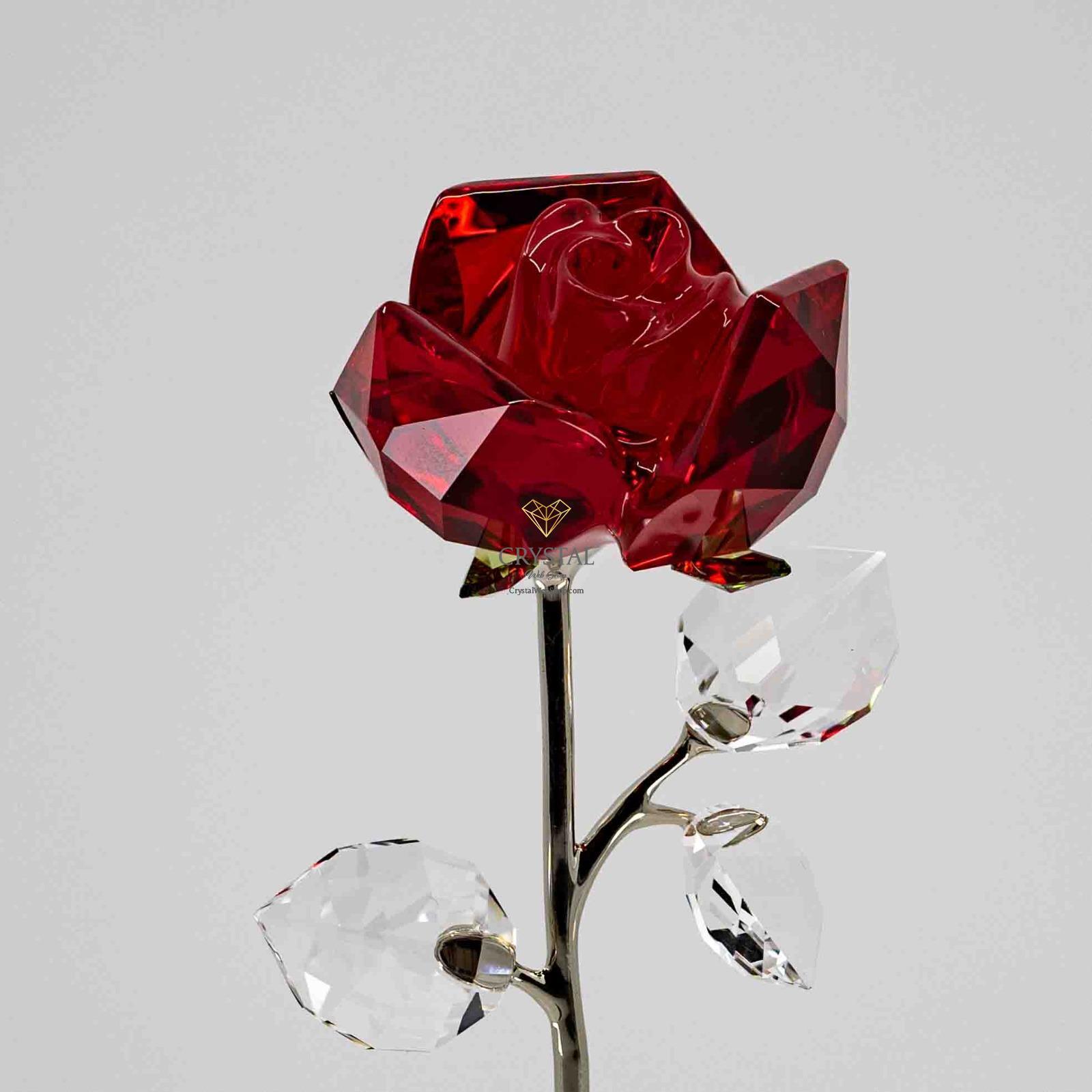 Swarovski Figurine 5490756 Red Rose Blumenträume 5in Product for sale