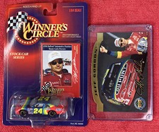 NASCAR Jeff Gordon Winners Circle Stock Car Series 24 Dupont Monte Carlo Toy
