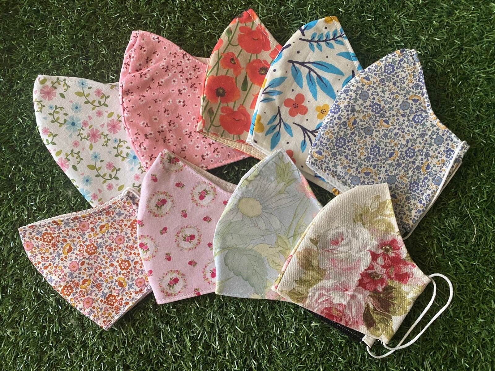 Mascarillas de tela + TNT + ranura para filtro + Flores