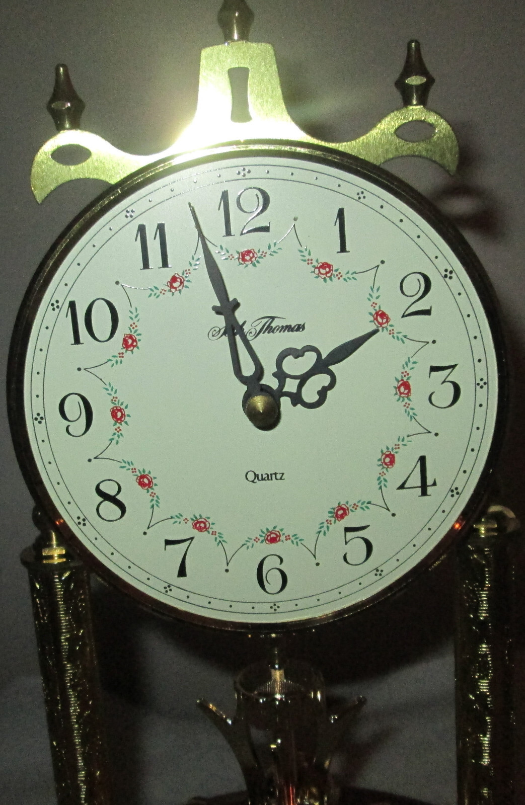 Vintage SETH THOMAS Quartz Anniversary Dome Clock Very Clean. Works