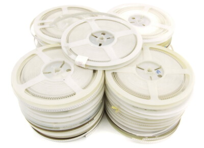 23x Reels SMD Resistor Array Network 3.3K 33R 180R Ohm Widerstandsnetzwerk Rolle