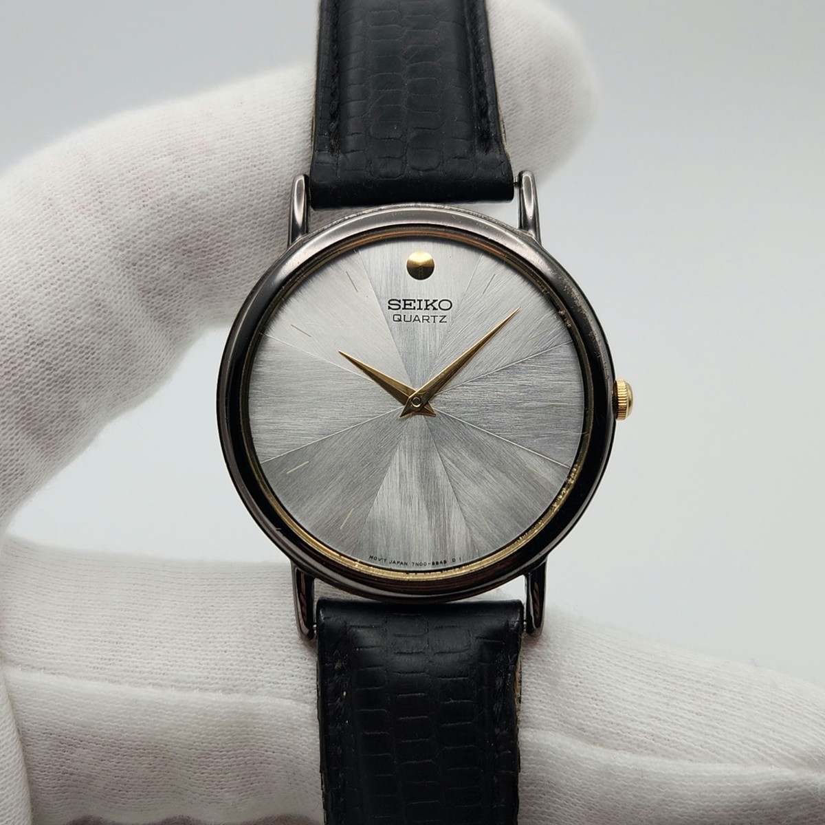 Seiko Men's Vintage Mother of Pearl Dial Quartz Watch 7N00-8A19
