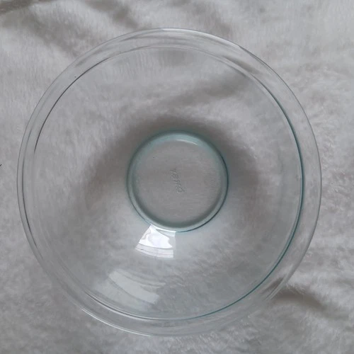 Vintage Pyrex 323 Mixing Serving Bowl Clear Blue Tint 1.5 Qt, 8.5" Diam. No Lid