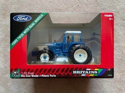 BRITAINS FORD TW35 WITH DUAL WHEELS TRACTOR 43394 1:32- Neu
