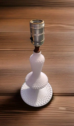 Vintage White Hobnail Milk Glass Table Boudoir Bedroom Accent Lamp NEEDS WIRING