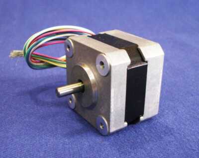 Oriental Motor Vexta PX243M-03A-C18 2-Phasen Stepping Motor