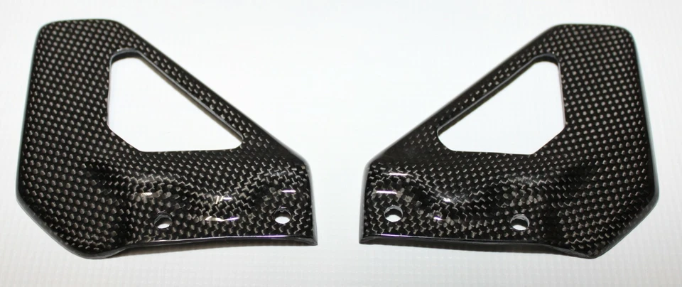 Aprilia碳纤维跟板(RSV Tuono 02-05)(RSV Mille 98-03)(RSV1000R) — 第 2/4 张图片