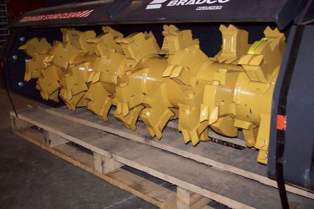 Bradco MM60 Mulcher for HI Flow Skid Steers,60" Revers Claw Teeth,5 In
