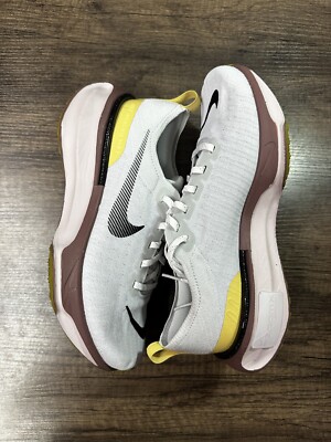 Nike Zoom Invincible Run 3  Photon Dust  DR2660-005 Womens Size 6