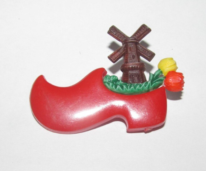 Plastic Lapel Pin Pinback Dutch Holland Wooden Shoe Windmill Tulips Spring Time