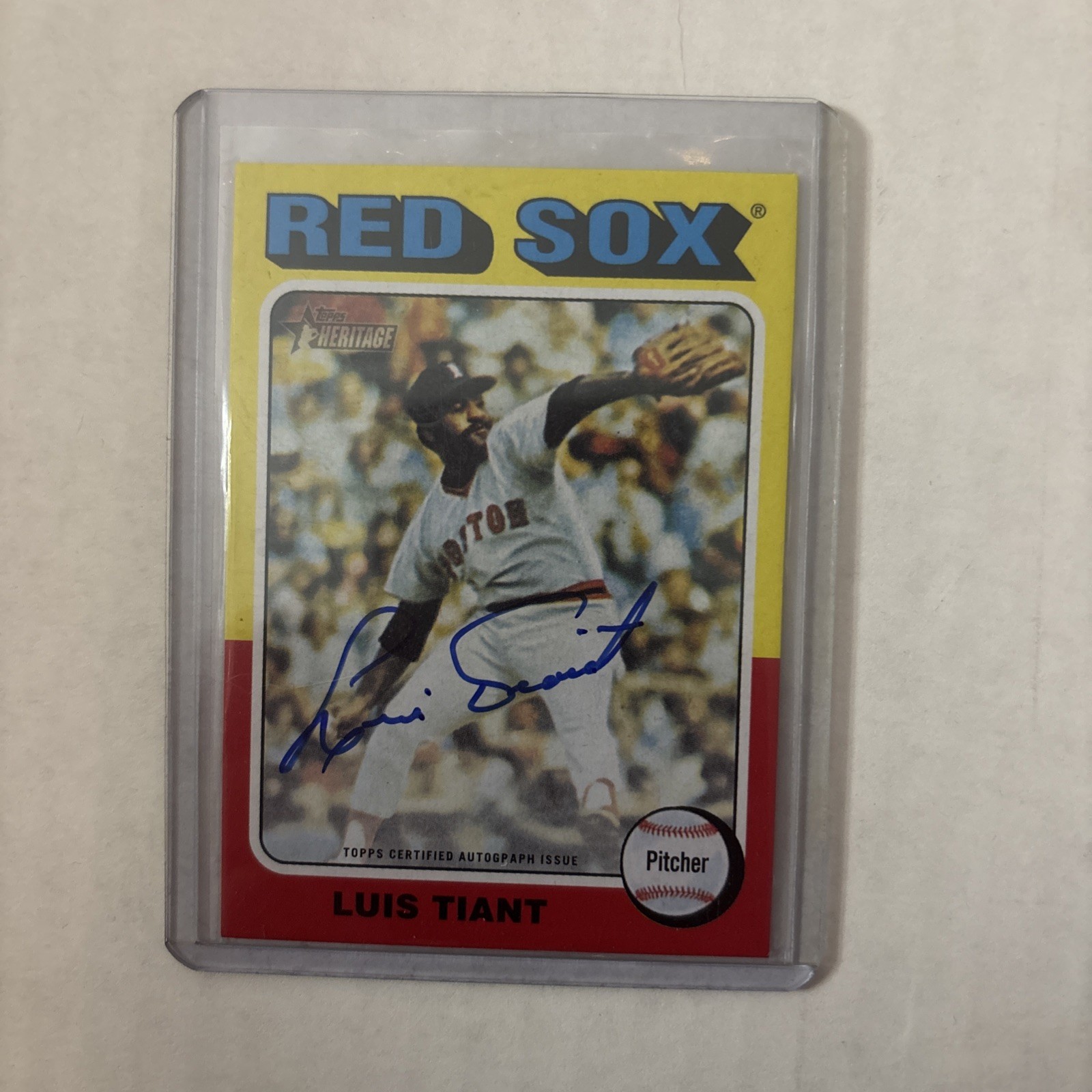 2024 Topps Heritage Real One Auto Luis Tiant #ROA-LT Auto 0j8f