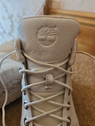 Timberland Ladies Earthkeepers White Boots Size 5 - Picture 2 of 6