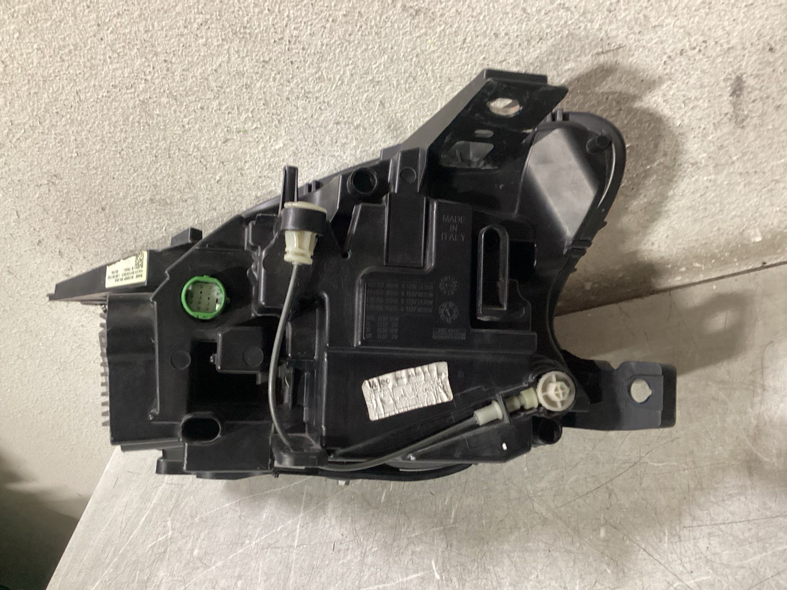 Maserati Quattroporte 2018-2024 Right Headlight