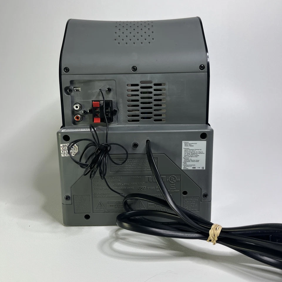 RCA RS2052 Stereo System - 5 CD Changer w/ Remote - Image 4 of 4