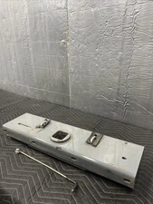 2018 GMC SIERRA 2500 3500 B&W HITCH GOOSENECK PLATE *MISSING PIECES