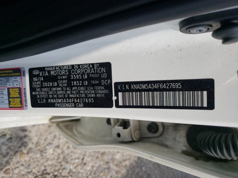 2015 KIA RIO Fuel Filler Door OEM Used White 97000 Miles Part #177.KI1A15 - Image 2 of 4