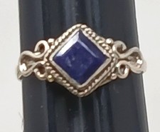 Sterling Silver 925 Dark Blue Stone Ring Size 8 Ornate Scrollwork RB2-3