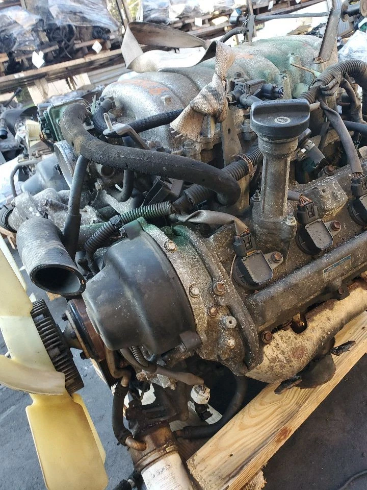 Used Engine Complete Assembly fits: 2004 Lexus GX470 4.7L VIN T 5th digit 2UZFE Foto 4 de 4