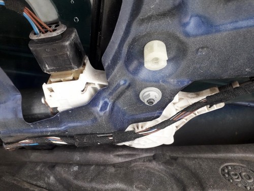 BMW 3-Series 2006 Door winder mechanism (Window Regulator) front r #1169106-19